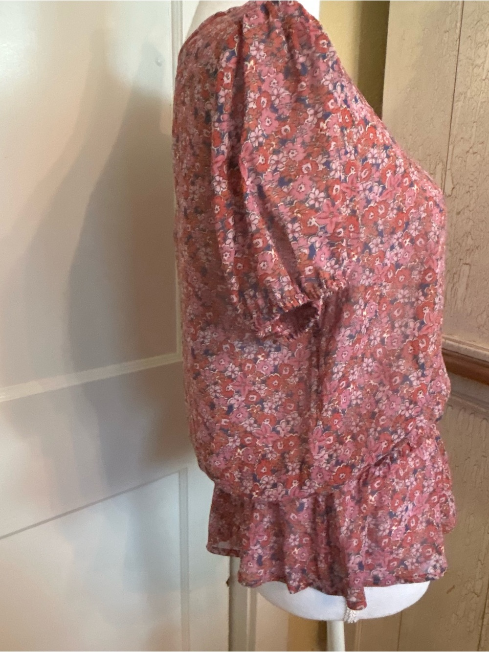 Sanctuary Mauve Floral Tie-Front Top - Picture 7 of 15